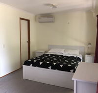 Self-contained studio - Accommodation Bookings