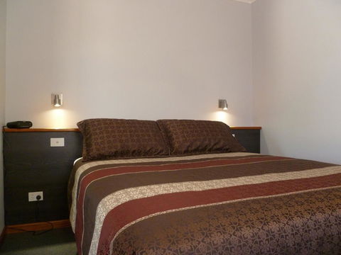 Shady Lane Tourist Park - Accommodation Bookings 1