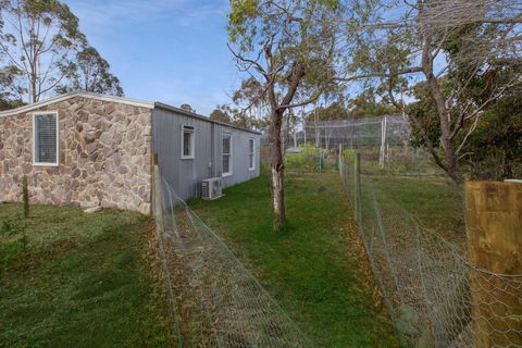 Shearers Cottage - Pet Friendly Holiday Accommodation - Accommodation Bookings 1