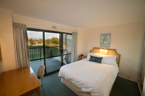 Shearwater Resort - Accommodation Bookings 1