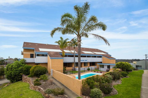 Sheridan Court On Wagonga - Accommodation Bookings 0