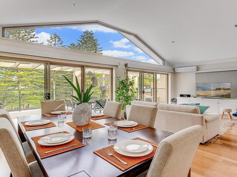 Shore To Please - Comfort, Cafes And Beaches - Accommodation Bookings 0