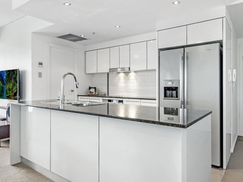 Sierra Grand Broadbeach Private 2 Bedroom - Accommodation Bookings 1