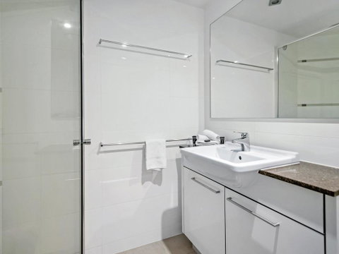 Sierra Grand Broadbeach Private 2 Bedroom - Accommodation Bookings 3