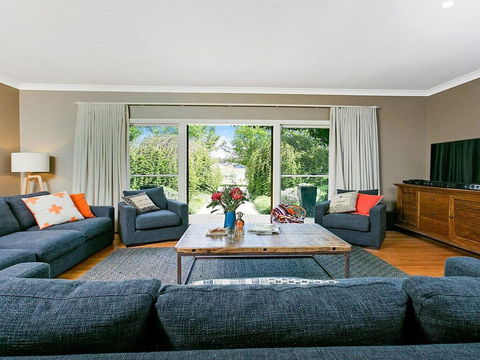 Sinden Park - Garden, Swimming Pool, Rural Vistas - Accommodation Bookings 3