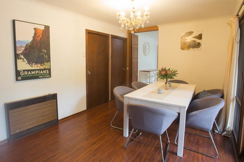 Six Seasons - Halls Gap - Accommodation Bookings 0