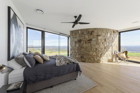 Sky High - Accommodation Bookings 3