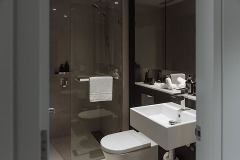 SKYE Suites Green Square - Accommodation Bookings 1