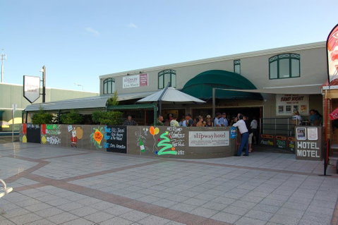 Slipway Hotel Motel - Accommodation Bookings 0