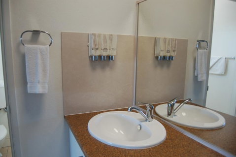 Slipway Hotel Motel - Accommodation Bookings 3