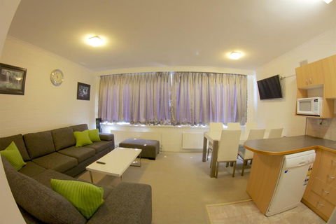 Snow Ski Apartments 08 - Accommodation Bookings 2