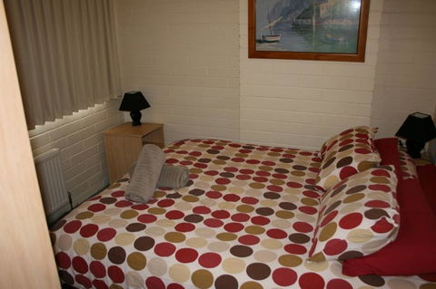 Snow Ski Apartments 14 - Accommodation Bookings 3