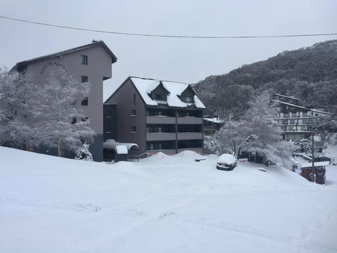 Snow Ski Apartments 25 - Accommodation Bookings 0