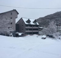 Snow Ski Apartments 25