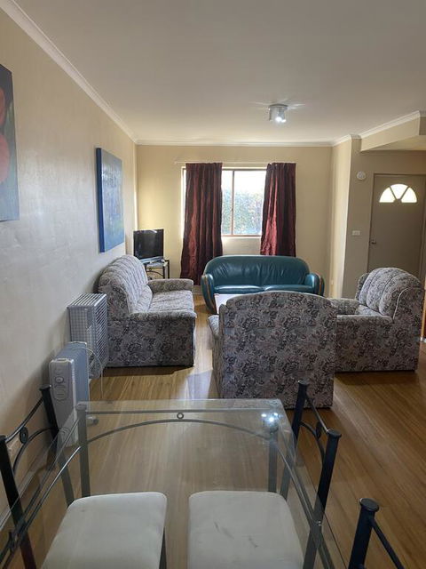 Snowgate Motel + Apartments - Accommodation Bookings 1