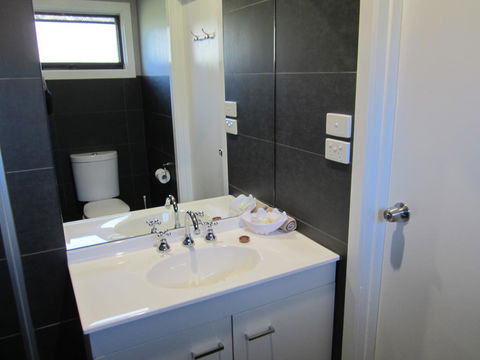 Snowgum Motel - Accommodation Bookings 2