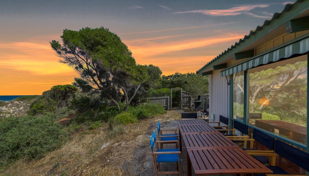  Accommodation Bookings
