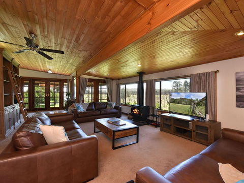 Soldiers Cottage Picturebook Vineyard Home - Accommodation Bookings 2