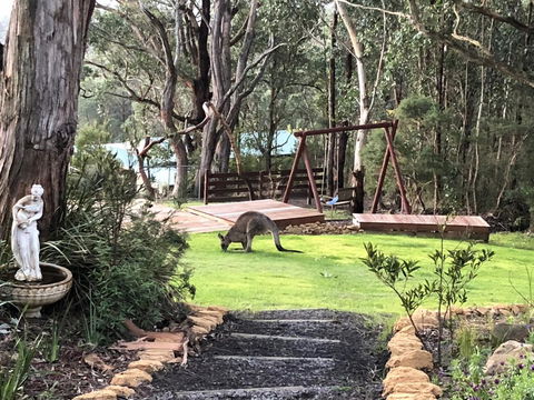 Southern Anchorage Retreat - Accommodation Bookings 3
