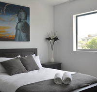 Spacious 2 Bed 2 Bath Unit - LUMA APARTMENTS - Accommodation Bookings