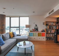 Spacious 2 Bedroom Flat In Wolli Creek - Accommodation Bookings