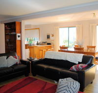 Spacious and central to CBD - Accommodation Bookings