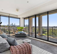 Spacious and Sunny Modern Apartment with City View
