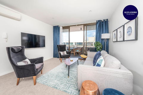 SPACIOUS BRAND NEW // 1BR // IN GORGEOUS BARTON - Accommodation Bookings 0