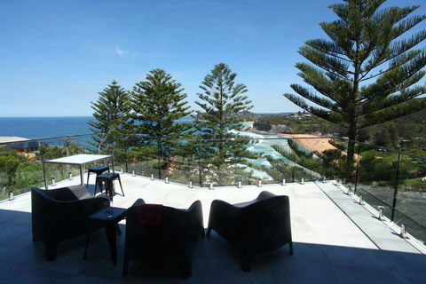 Spectacular Bilgola Beachhouse - Accommodation Bookings 0