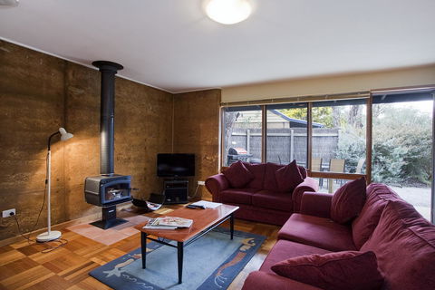 Split Point Cottages - Accommodation Bookings 0