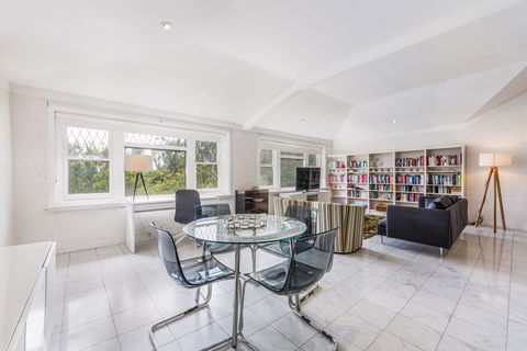 Spoilt For Choice 2-bed/2-bath + Free Parking - Accommodation Bookings 3