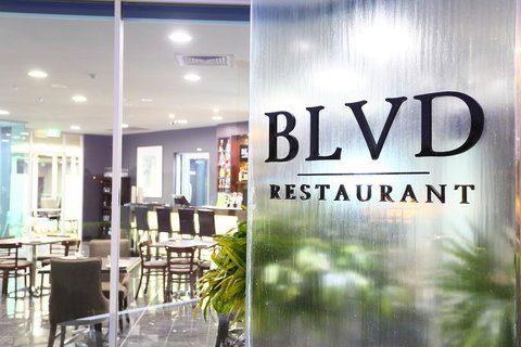 Springfield Lakes Boutique Hotel - Accommodation Bookings 3