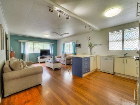 Starfish Shack By The Sea - Accommodation Bookings 0