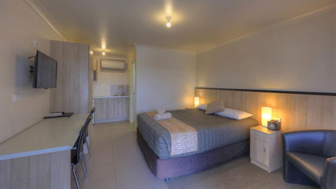 Starline Motor Inn - Accommodation Bookings 0