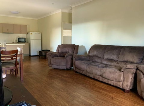 Stay On Sullivan - Accommodation Bookings 3