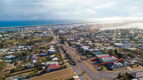 Stillwaters - Panoramic View Of Lakes Entrance - Accommodation Bookings 0
