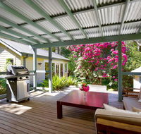Stonewall Cottage and Studio
