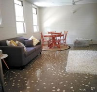 Stranded Nowhere to Stay Sanitised Apartment Sleeps 4 Netflix Wifi Pool - Accommodation Bookings