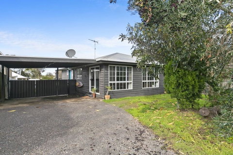 Strathmore Beach House 67 - Accommodation Bookings 1