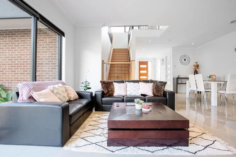 Stunning 3Beds Near Knox Shopping Centro@Wantirna - Accommodation Bookings 0