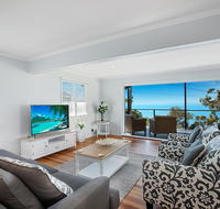 Stunning Family Escape on the Point With Bay Views