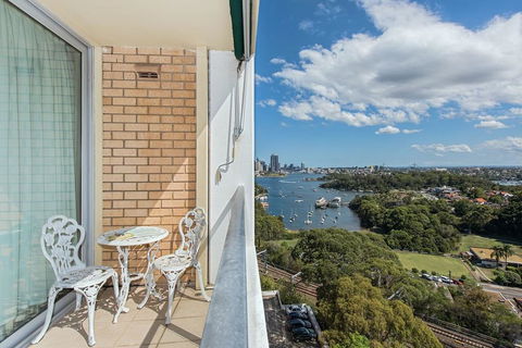 Stunning Harbour View Home! - Accommodation Bookings 1