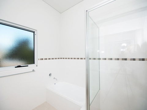 Stunning Holiday Townhouse - Accommodation Bookings 1