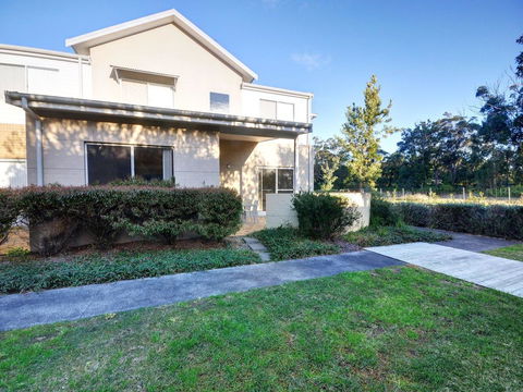 Stunning Holiday Townhouse - Accommodation Bookings 0