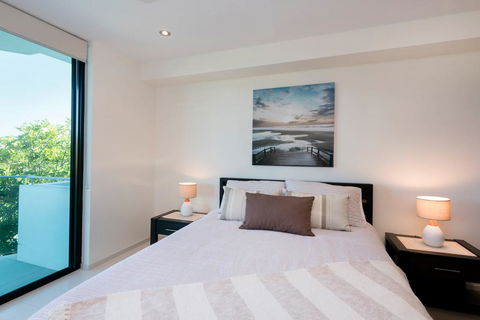 Stylish Beach Side Apartment - Unit 5 - 33 Lorikeet Drive - Accommodation Bookings 3