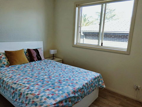 Stylish Private Bathroom-Luxurious Modern Big Home - Accommodation Bookings 0