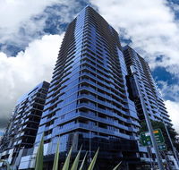 Stylist 2 Bedrooms Apartment with Pool/GYM/Parking - Accommodation Bookings