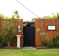 Suburban Sanctuary - Accommodation Bookings