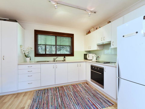 Summerfield Cottage - Hunter Valley, Renovated House In Central North Rothbury - Accommodation Bookings 1