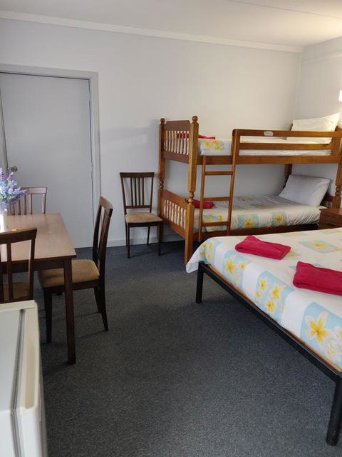 Summers Rest Units - Accommodation Bookings 2